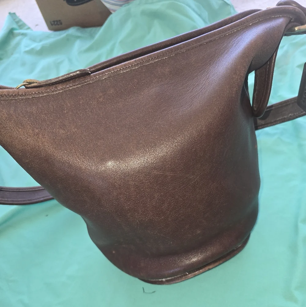 Vintage COACH Maggie Bucket Bag - Picture 3 of 9